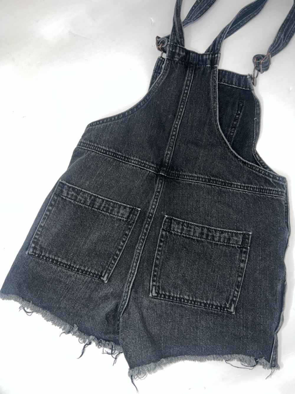Women’s Universal Thread Black Denim Short Overalls size 2 - Picture 4 of 6